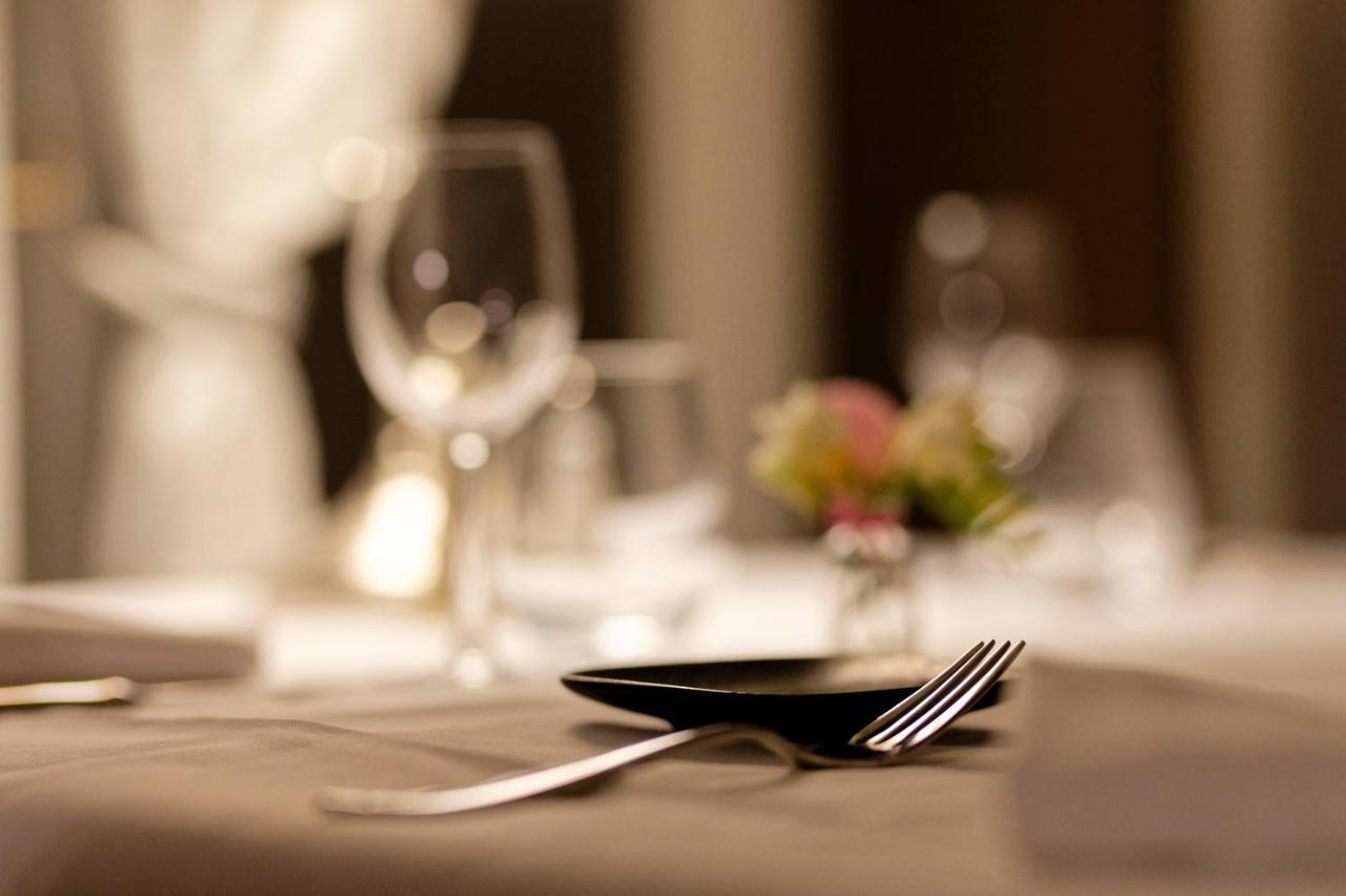 Le Grand Cerf Hotel Nonancourt Eksteriør billede