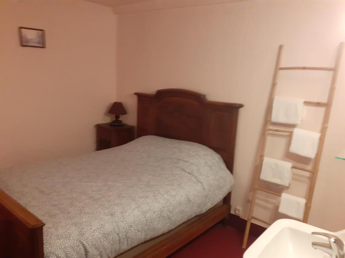Le Grand Cerf Hotel Nonancourt Eksteriør billede