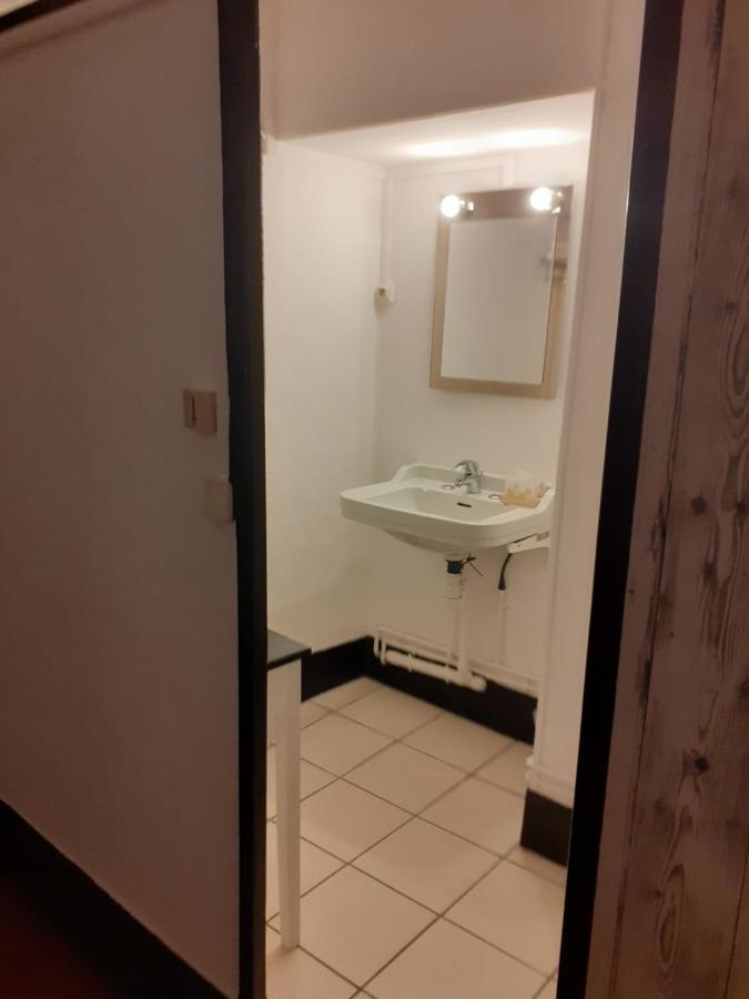 Le Grand Cerf Hotel Nonancourt Eksteriør billede