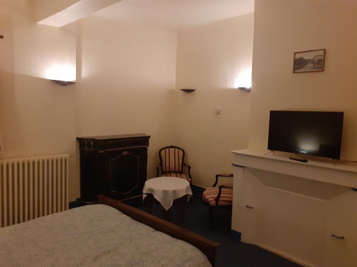 Le Grand Cerf Hotel Nonancourt Eksteriør billede